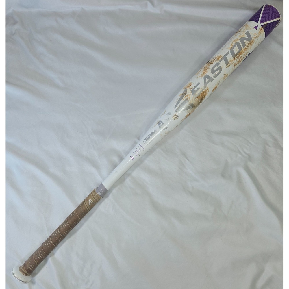 Easton Amethyst Fastpitch Softball Bat Aluminum 31" 20 oz FP18AMY Clay Stains